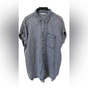 Jane and Delancey Blue Button Down Shirt L